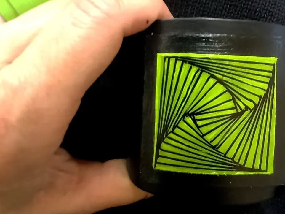 KVADRAT-ILUZIJA thumb 3